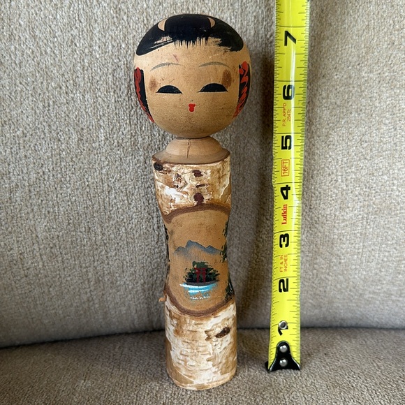Vintage 1950s Hand Carved & Hand Painted Japanese Kokeshi Doll 7” - Picture 10 of 10